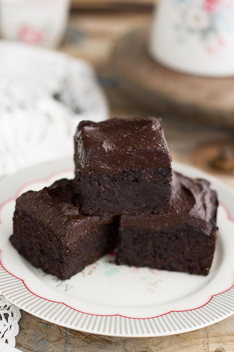 Brownie de Aguacate y coco con nutella casera receta fácil