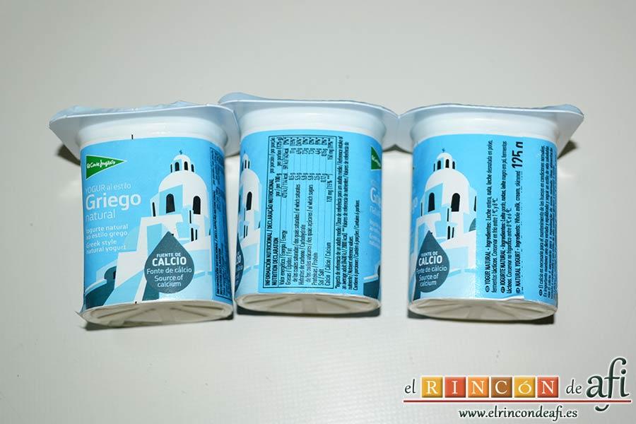 Bundt de naranja navideño, preparar los yogures