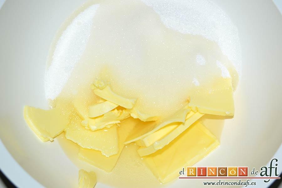 Bundt de naranja navideño, poner en otro bol la mantequilla en pomada, el azúcar y el aceite de girasol