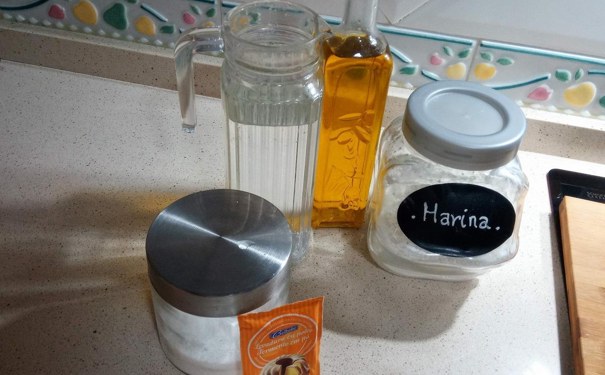 Ingredientes para hacer masa de pizza rápida sin fermentar Thermomix tm5