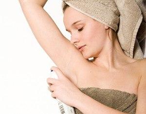 como eliminar el olor corporal