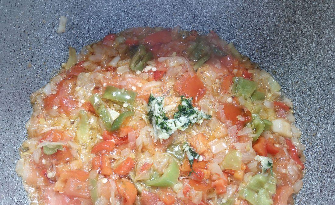 Rehogamos fideuá de marisco