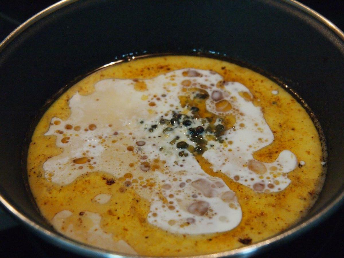 Cocinando Salsa de pimienta verde 