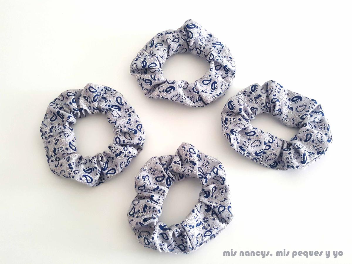 mis nancys, mis peques y yo, coleteros de tela o scrunchies, coleteros con tela de viyela adamascada