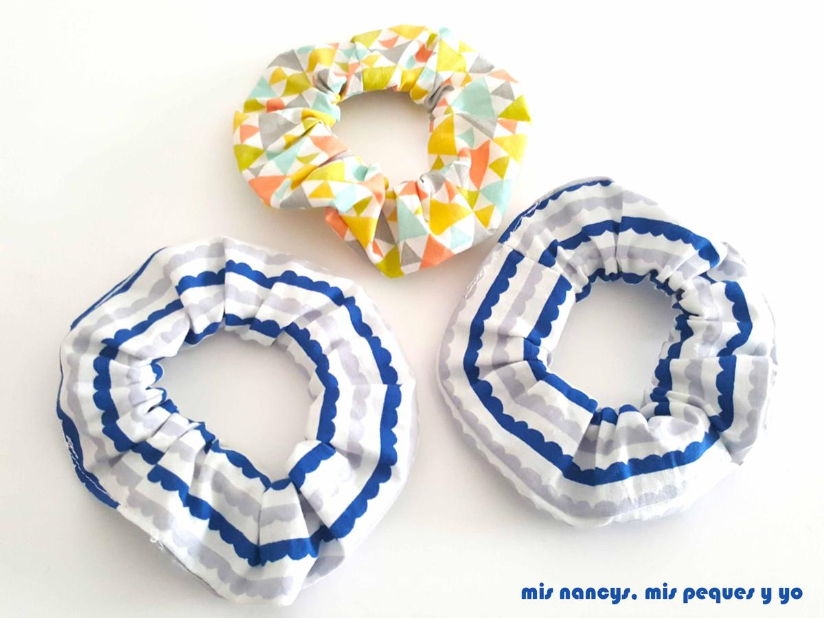 mis nancys, mis peques y yo, coleteros de tela o scrunchies, coleteros con tela de motivos geometricos