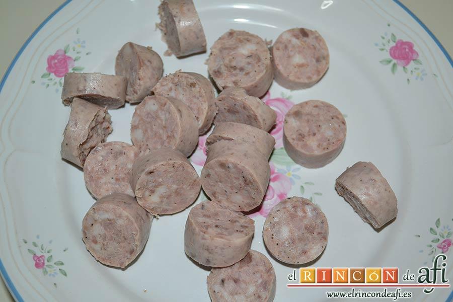 Butifarra espacarrada, troceamos las butifarras