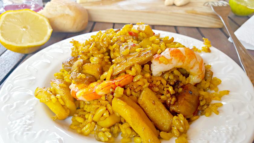 Paella mixta
