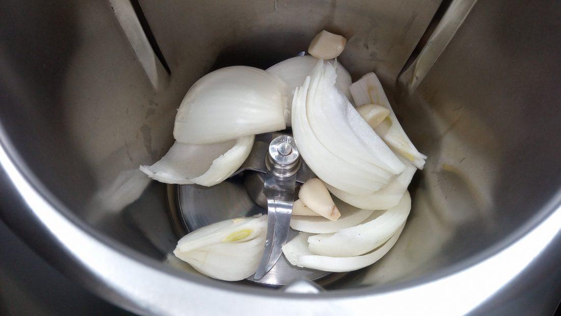 Picar cebolla en la Thermomix tm5