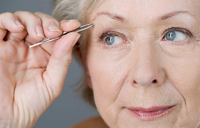 20 mejores consejos de maquillaje para mujeres mayores de 50 años | Belleza