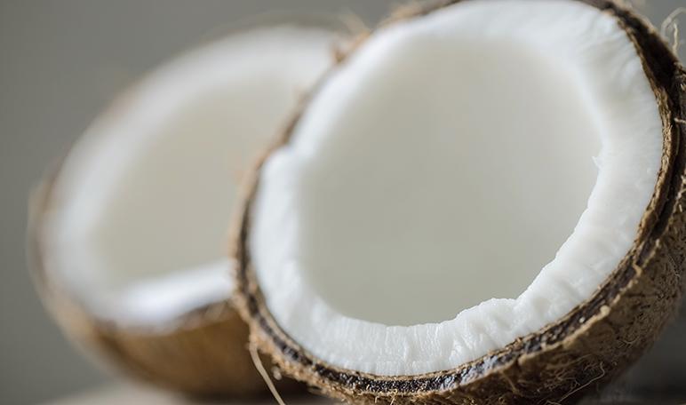 Crema anticelulítica casera de pomelo y aceite de coco - Trucos de belleza caseros