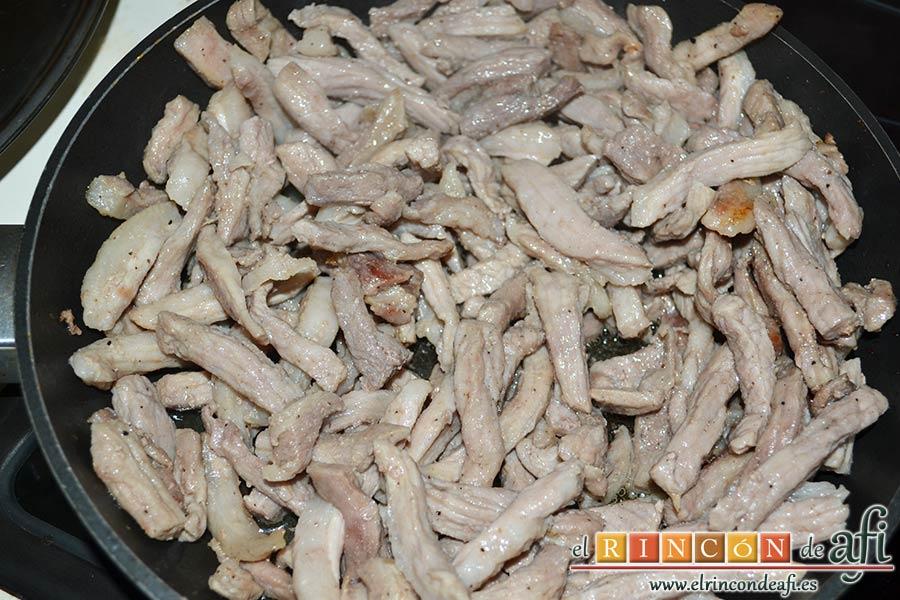 Macarrones del Cardenal, cuando esté del todo hecha retirar del fuego