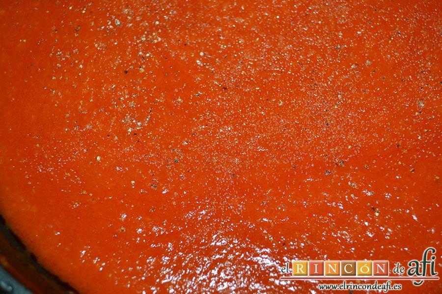 Macarrones del Cardenal, salpimentar