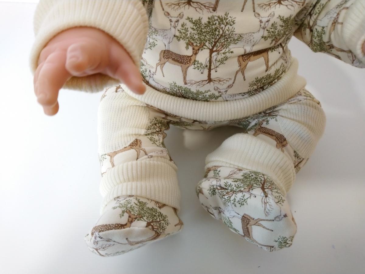 Gorro y patucos bebé recién nacido ( New born) ¡Con patrones gratis!