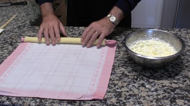 Preparamos los rulos de hojaldre rellenos