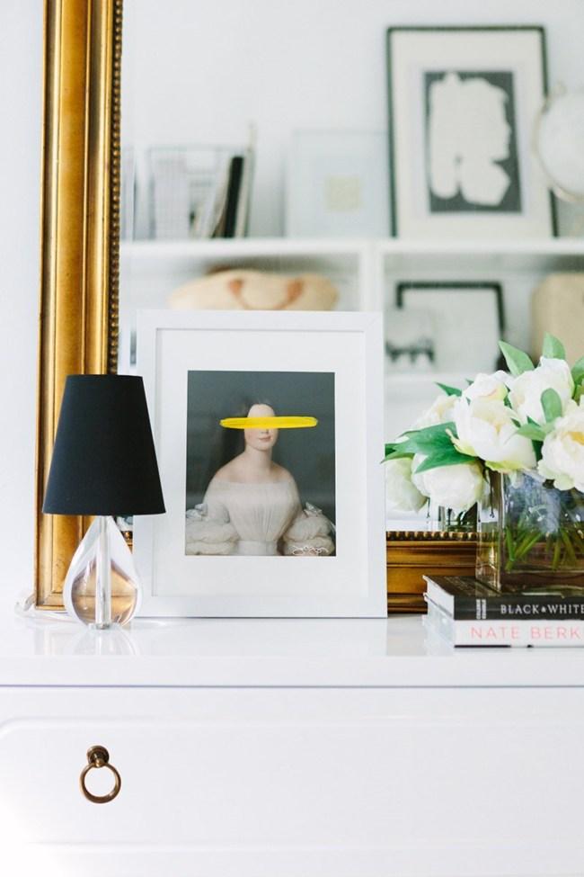 UNA CASA EN BLANCO Y NEGRO