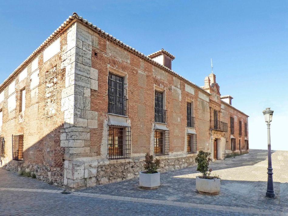 Que ver en Aldea del Rey Palacio de Clavería