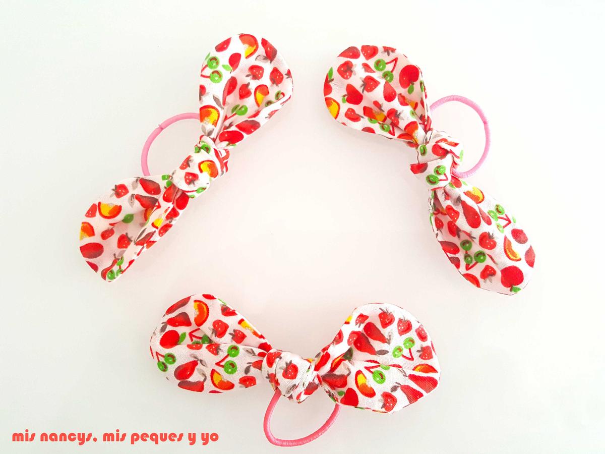 mis nancys, mis peques y yo, coleteros de nudos, con tela de frutas