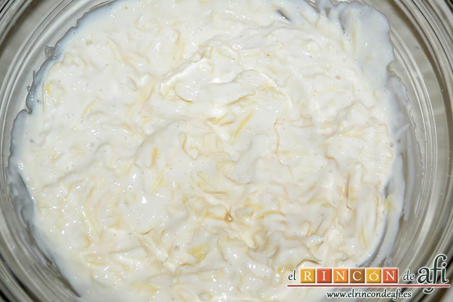 Croque cake de jamón y queso, mezclarlos bien