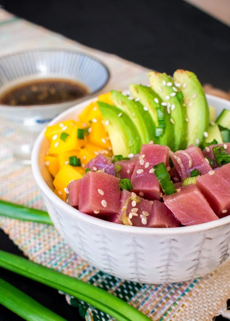 Poke bowls caseros de atún
