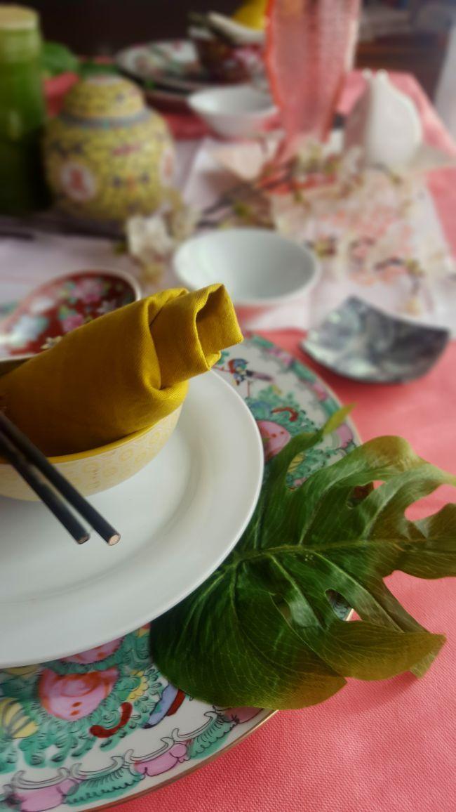 Como decorar una mesa oriental