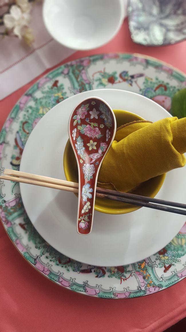 Detalles para decorar una mesa oriental