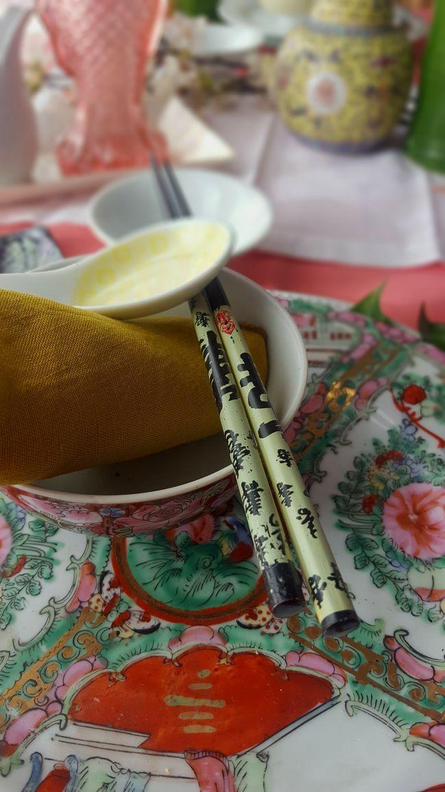 Como decorar una mesa oriental