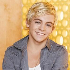 Ross Lynch chico disney