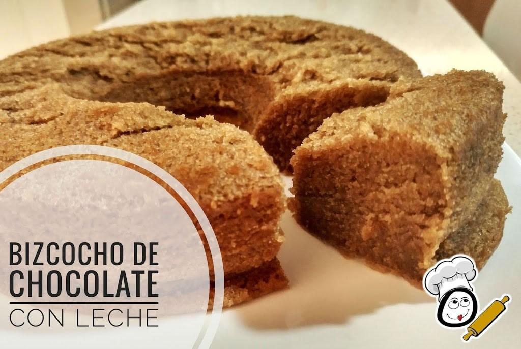 bizcocho de chocolate con leche hecho con la Thermomix