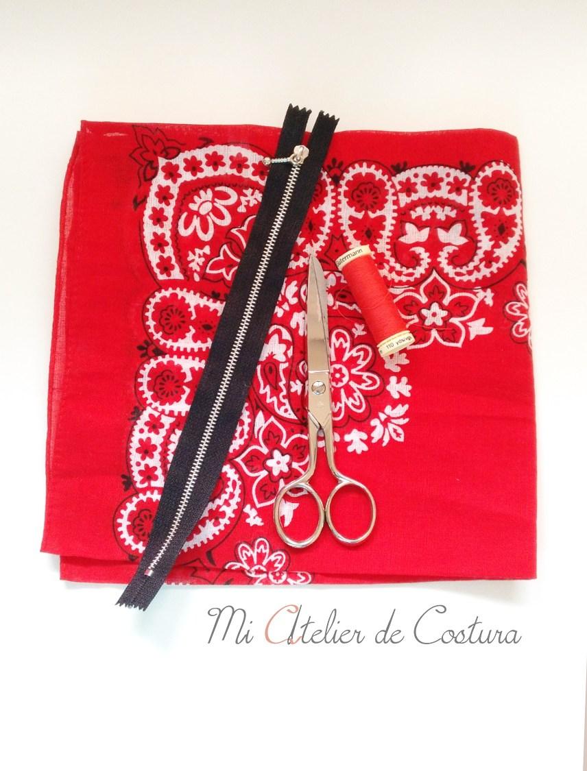 transformación de un pañuelo en neceser