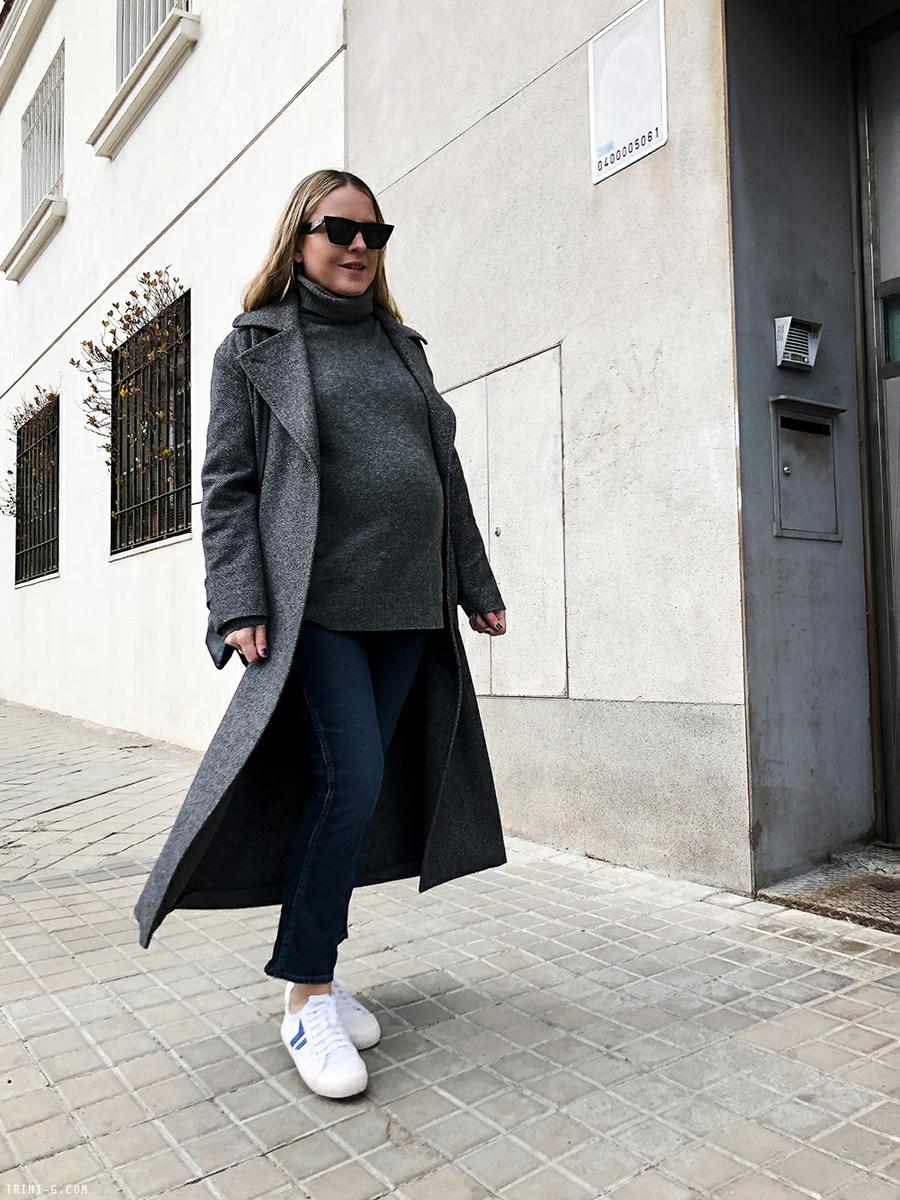 Trini | Khaite jeans Céline sneakers