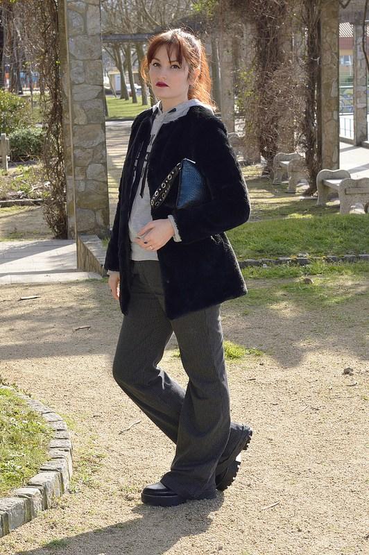 Outfit in Gray & Black (4)