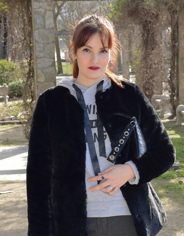 Outfit in Gray & Black (5)