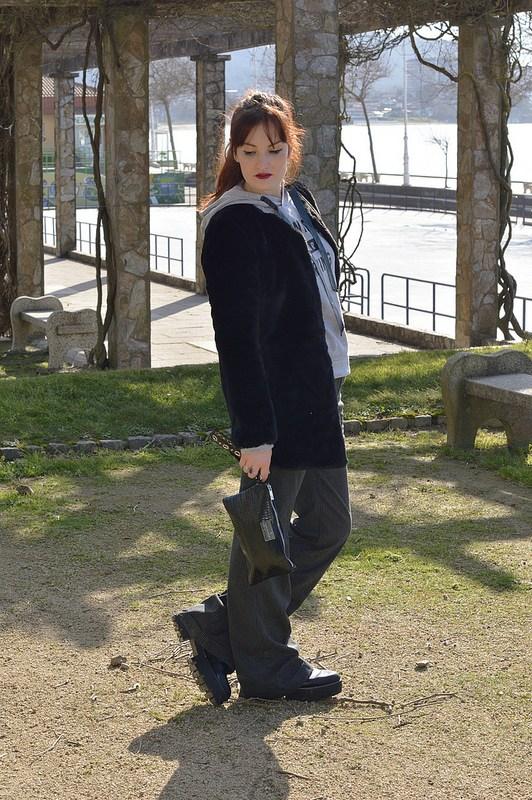 Outfit in Gray & Black (10)