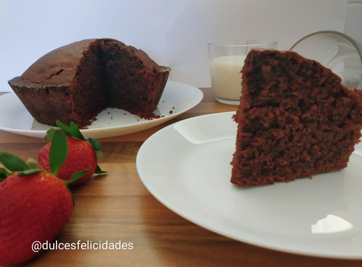 Bizcocho de Nesquik: un bizcocho casero fácil, rápido y con intenso sabor a chocolate