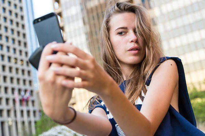 El truco definitivo para salir bien en las fotos