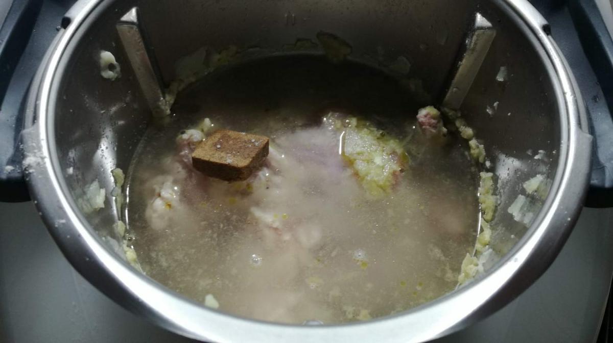 Conejo al ajillo en la Thermomix