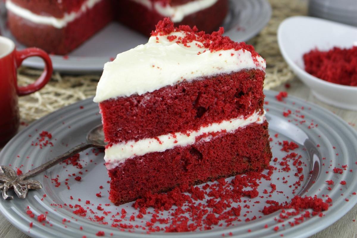 Tarta red velvet sin lactosa o tarta terciopelo rojo