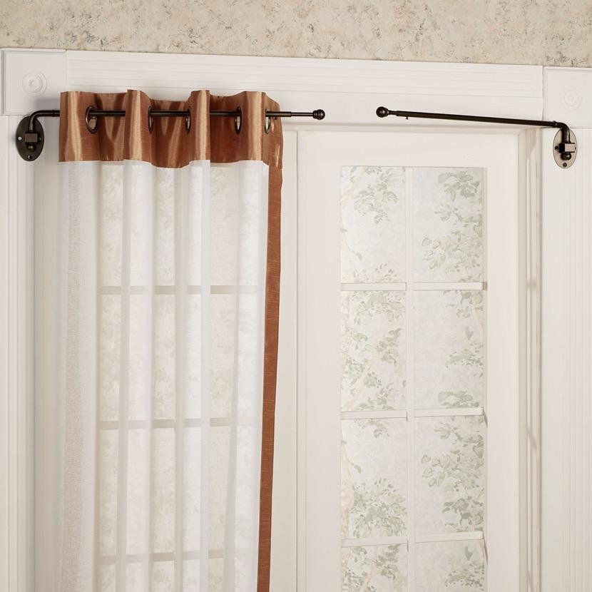 decorar con barras de cortinas