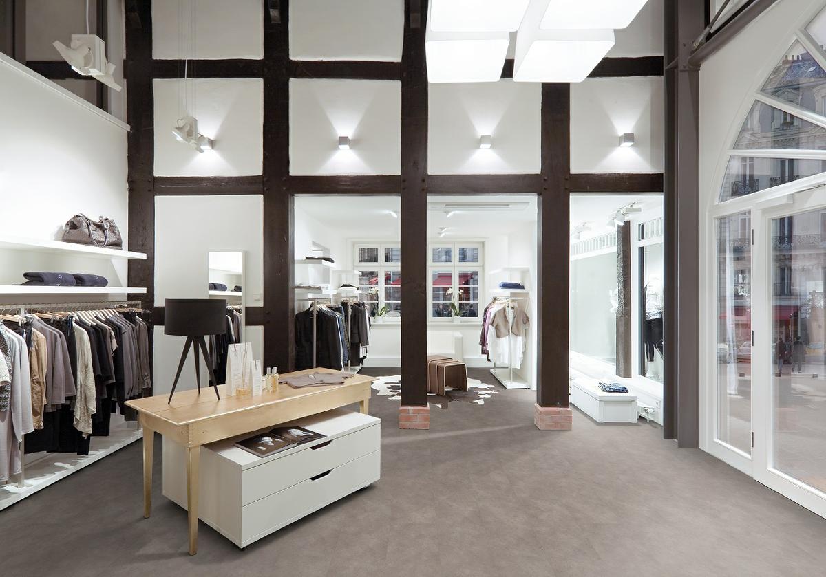 Suelo vinílico click Tarkett para comercios