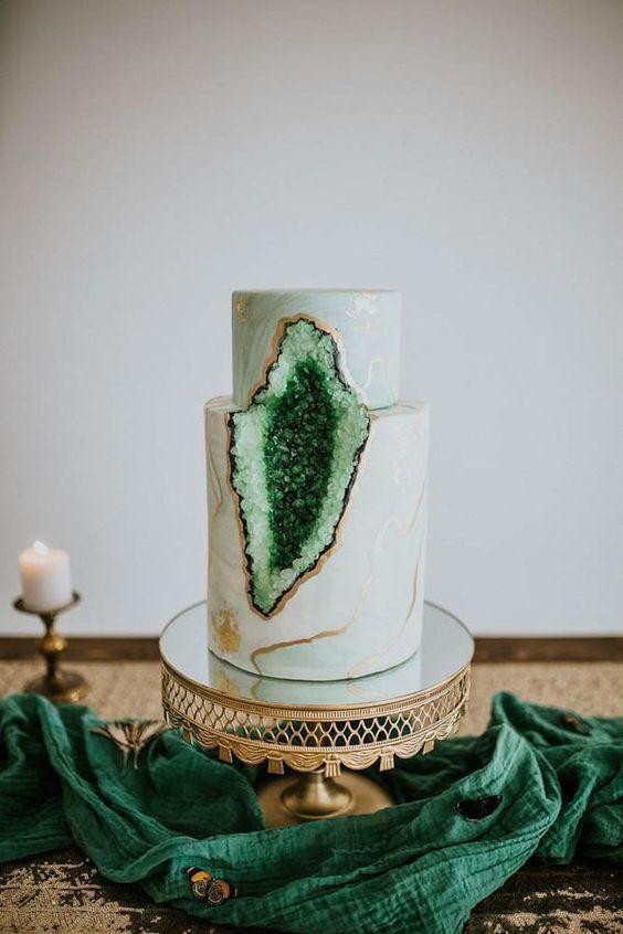 Tarta de Bodas con piedras preciosas