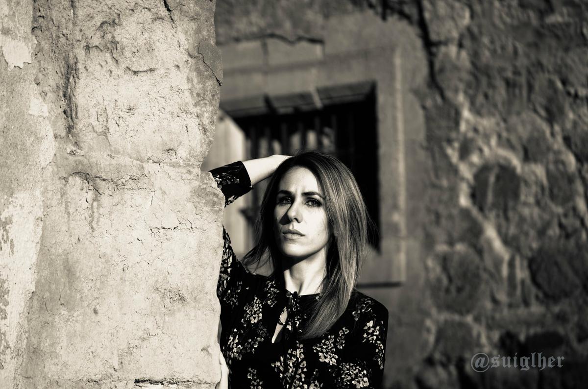 Vestido_flores_mango_negro7