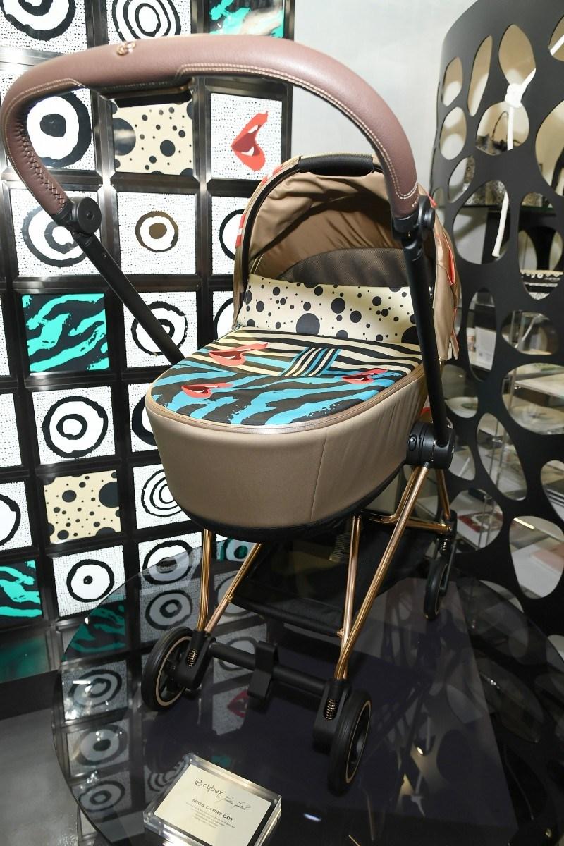 CIBEX lanza la colección by KAROLINA KURKOVA Foto de %title