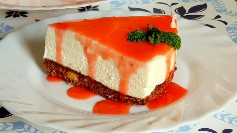 Tarta de queso con fresas
