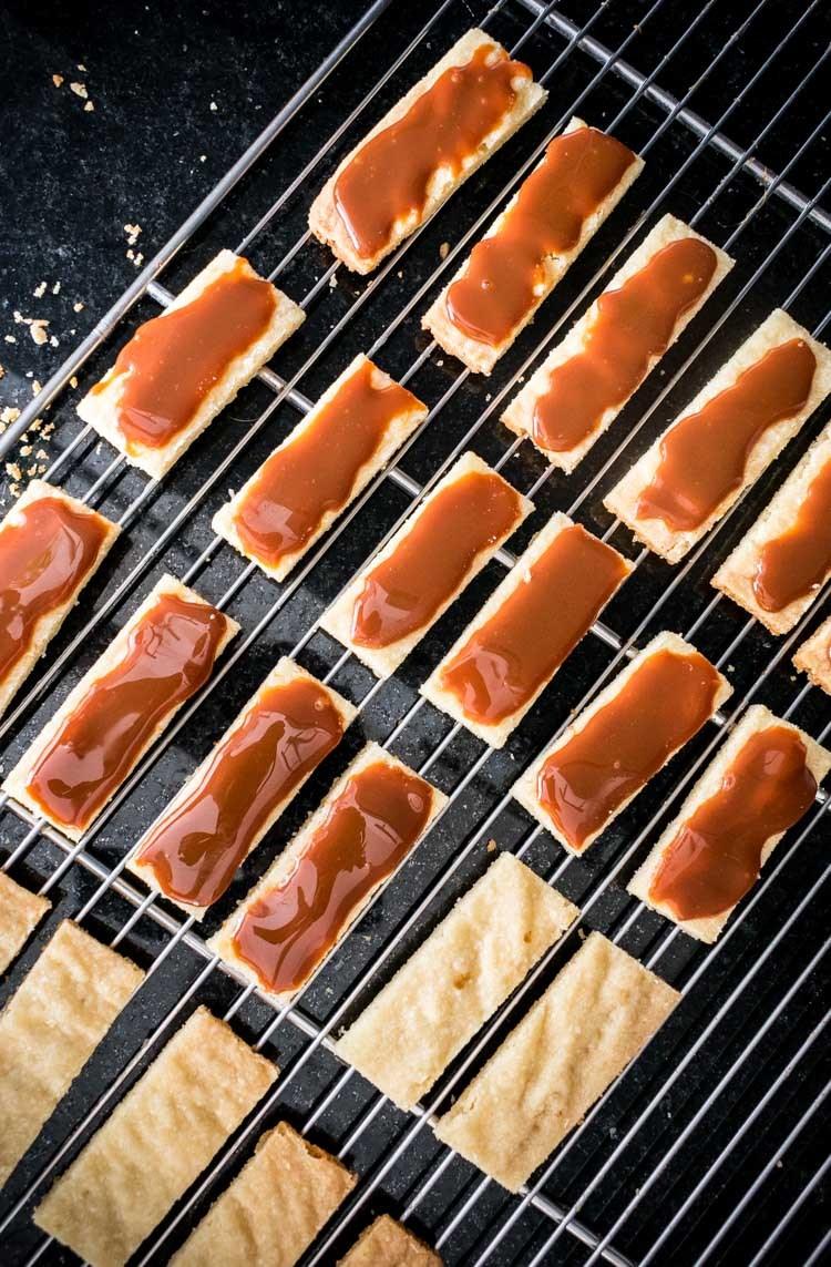 Twix casero, galletas con dulce de leche y chocolate