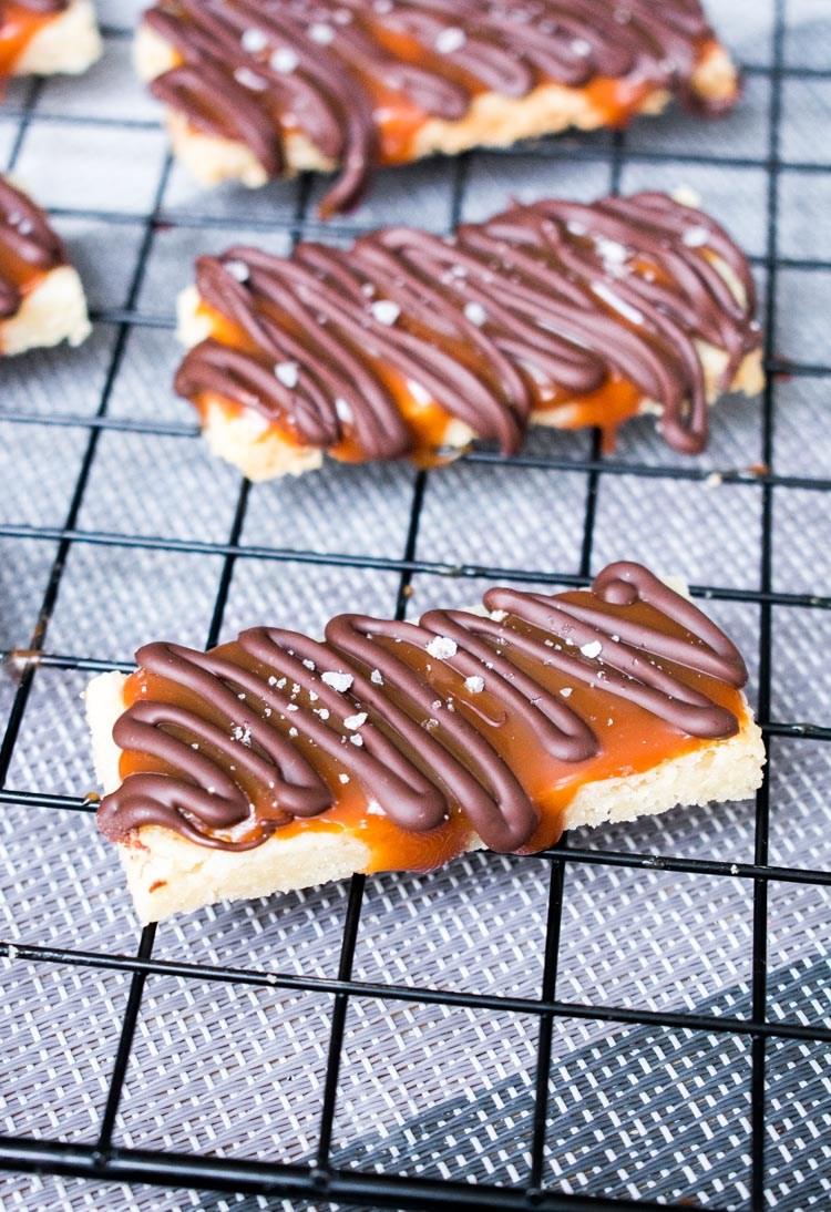 Twix casero, galletas con dulce de leche y chocolate