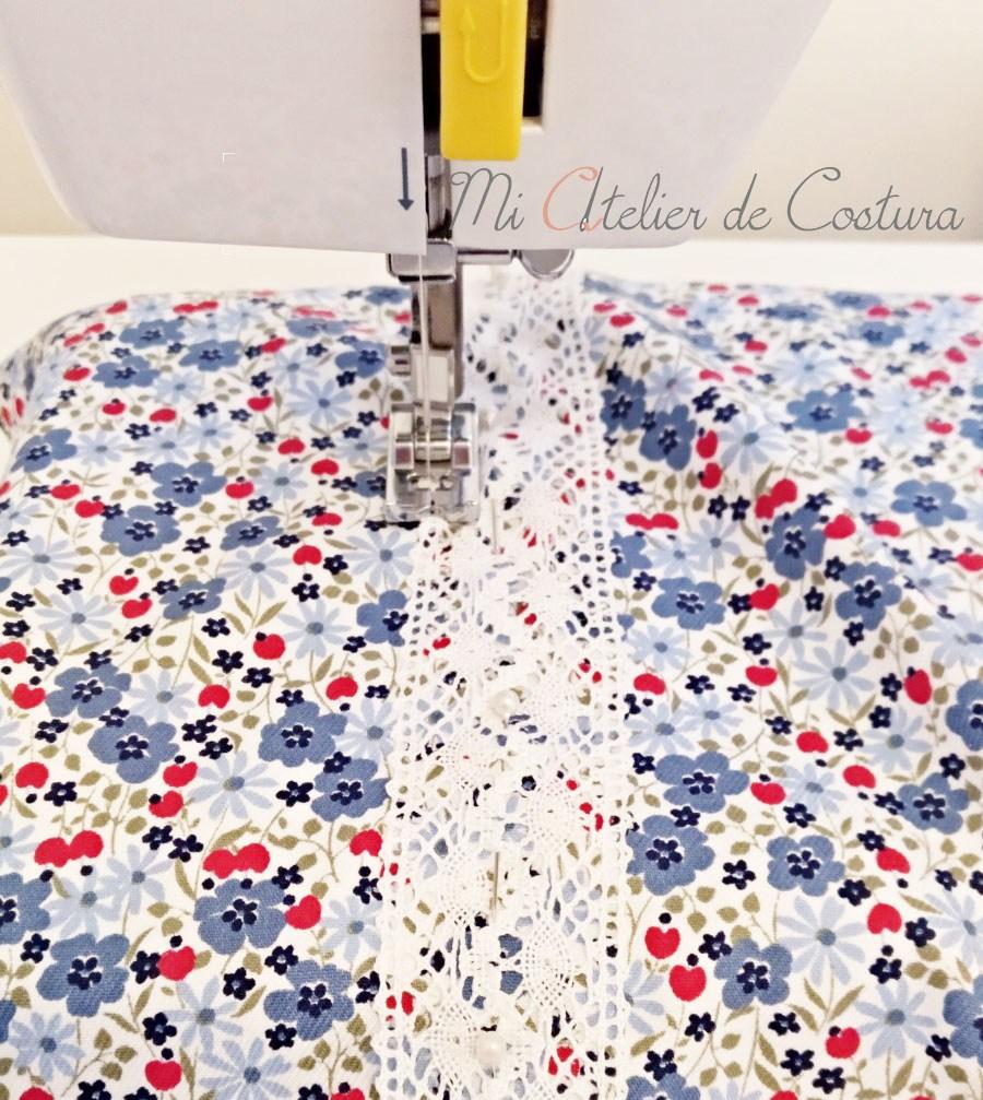 vestido trapecio con volante niña