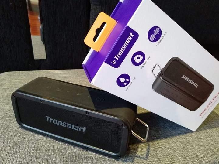 Review del Tronsmart Element Force altavoz Bluetooth con TWS 40W sumergible ranura para micro SD y batería con duración de 15 horas
