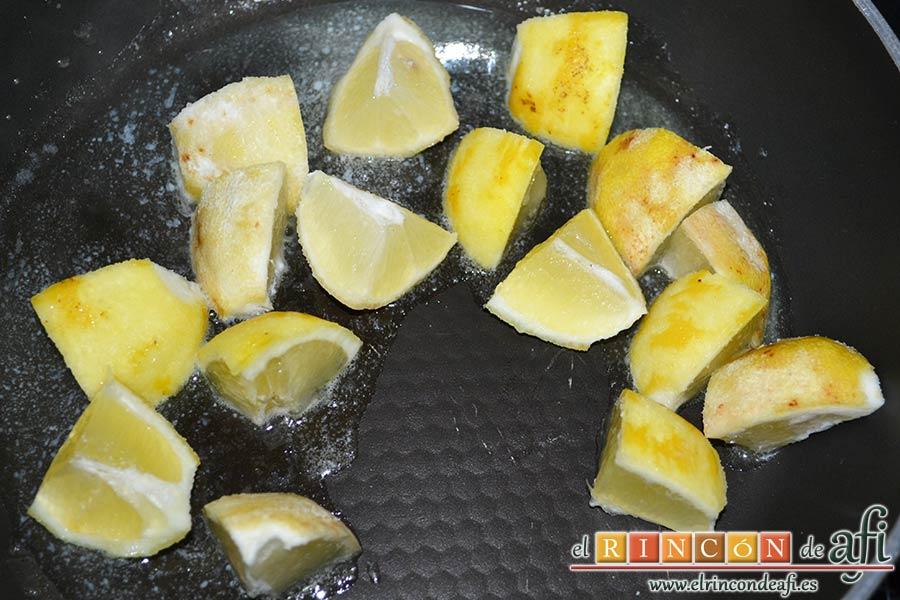 Espaguetis al limón, sofreír los limones