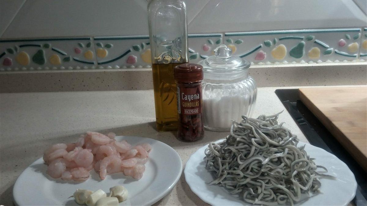 Hacer angulas sucedáneas y gambas al ajillo en Thermomix