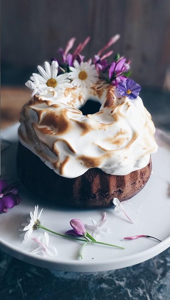 TARTA DE CHOCOLATE CON MERENGUE